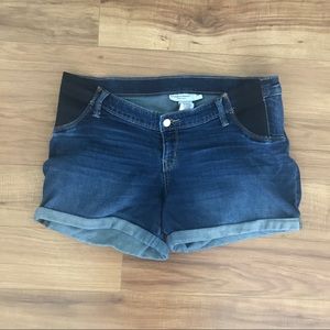 Liz Lange Maternity Jean Short - Medium